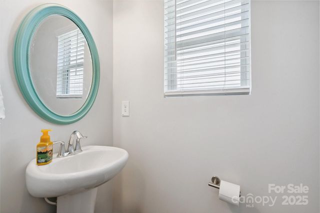 212 Fesperman Circle, Troutman, NC 28166