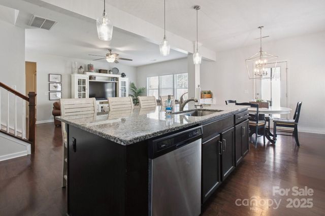 212 Fesperman Circle, Troutman, NC 28166