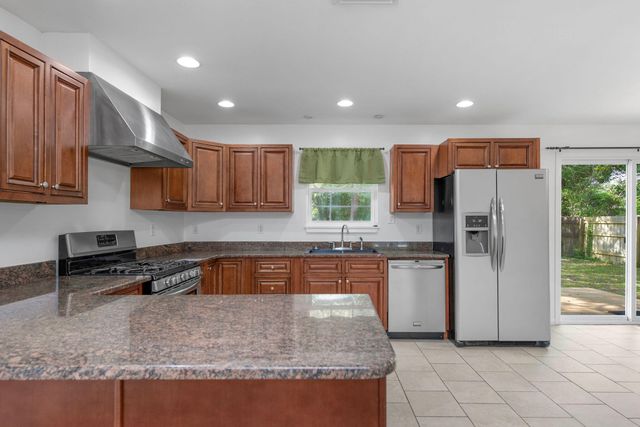 208 Moriarty Street, Fort Walton Beach, FL 32548