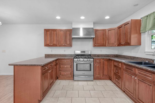 208 Moriarty Street, Fort Walton Beach, FL 32548