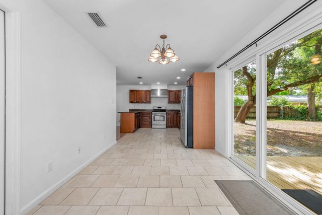 208 Moriarty Street, Fort Walton Beach, FL 32548