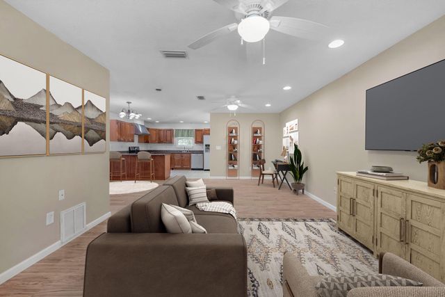 208 Moriarty Street, Fort Walton Beach, FL 32548