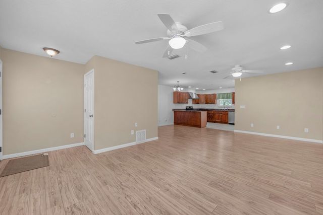 208 Moriarty Street, Fort Walton Beach, FL 32548