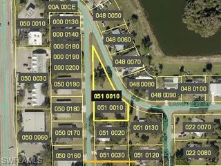 536 Glendale AVE, Lehigh Acres, FL 33936