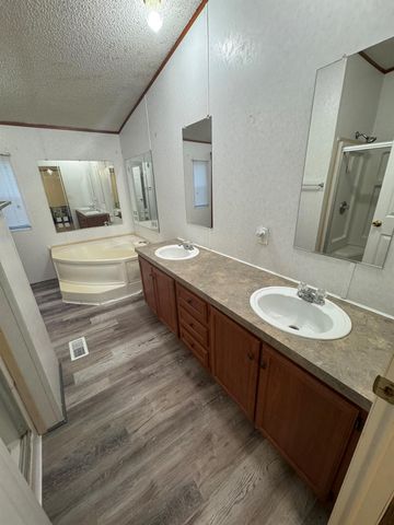 70 Timber Road, Point Blank, TX 77364