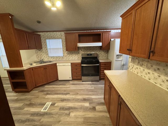 70 Timber Road, Point Blank, TX 77364