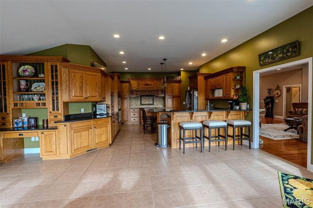 10840 Breeden Dr., Rolla, MO 65401