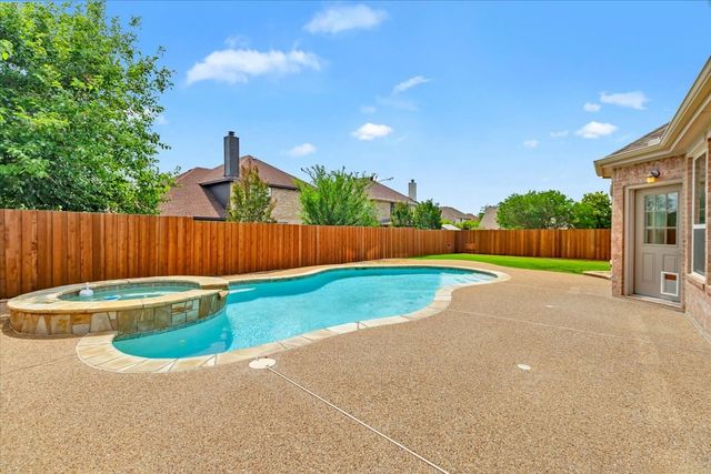 7212 Fieldlark Drive, Sachse, TX 75048