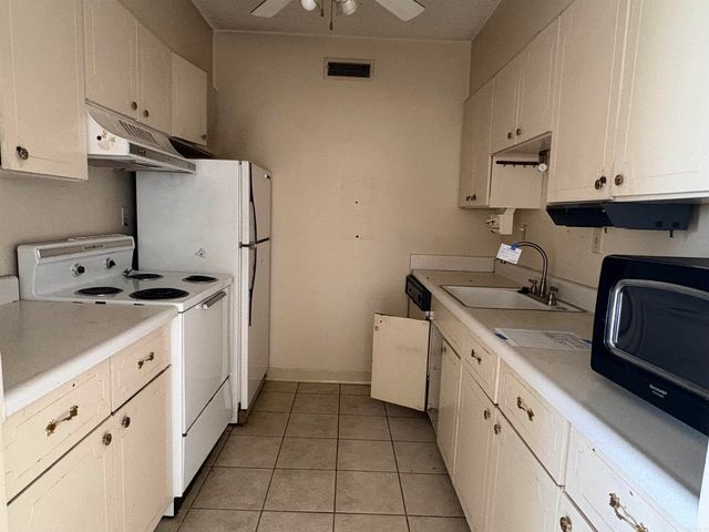 700 E 9th St 7A, Little Rock, AR 72202