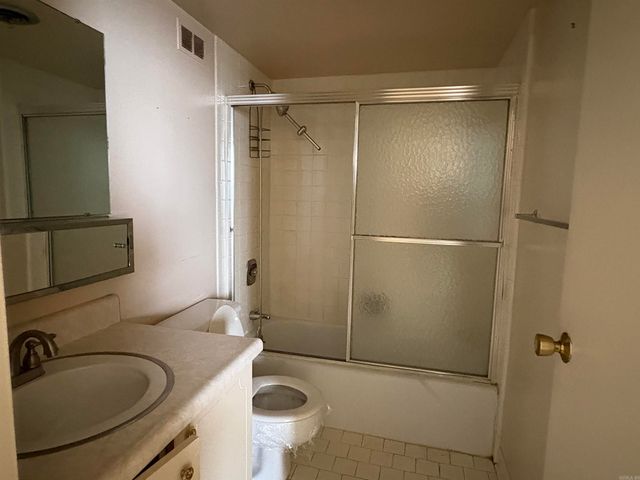 700 E 9th St 7A, Little Rock, AR 72202