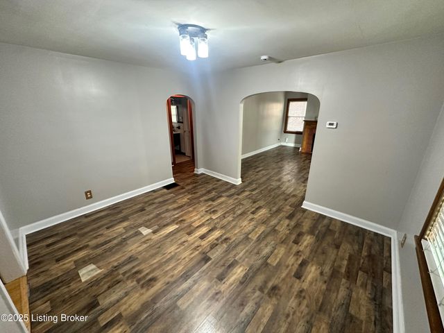 332 E Esplanade Ave, Louisville, KY 40214