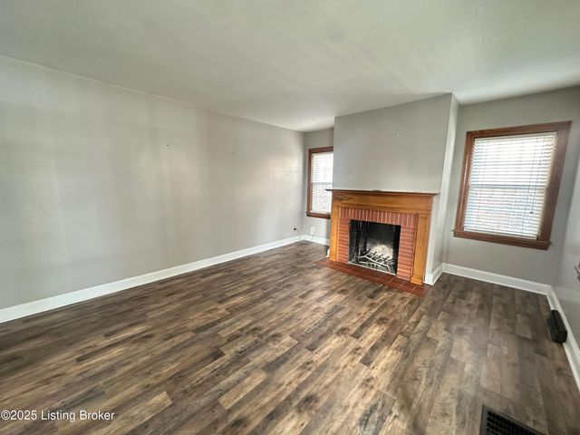 332 E Esplanade Ave, Louisville, KY 40214