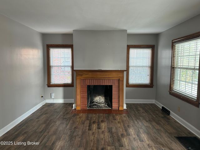 332 E Esplanade Ave, Louisville, KY 40214