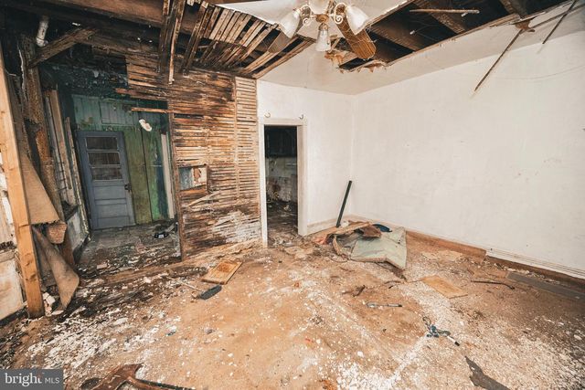 5504 CHEW AVE, Philadelphia, PA 19138