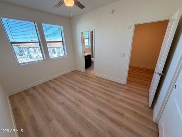 17850 N 68TH Street 1006, Phoenix, AZ 85054