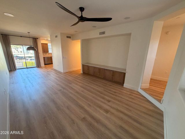 17850 N 68TH Street 1006, Phoenix, AZ 85054
