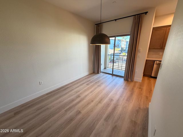 17850 N 68TH Street 1006, Phoenix, AZ 85054