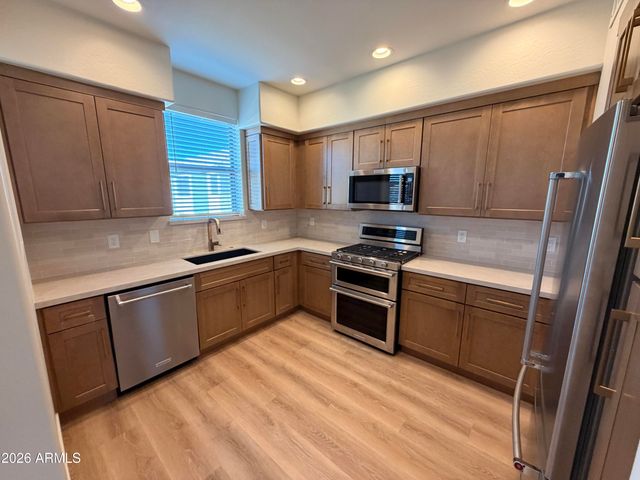 17850 N 68TH Street 1006, Phoenix, AZ 85054