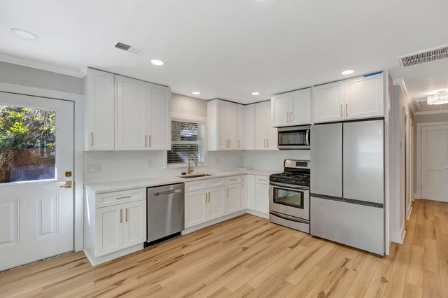 1757 Skinner Avenue Unit B, Charleston, SC 29407