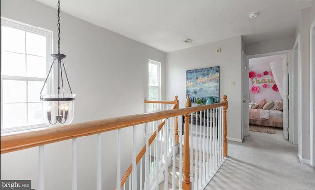 423 FORT HILL CIR, Fort Washington, PA 19034