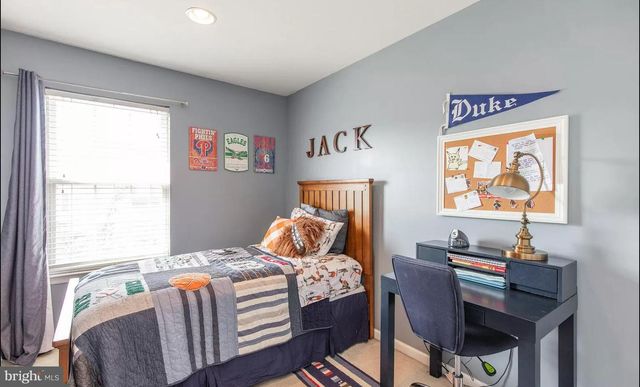 423 FORT HILL CIR, Fort Washington, PA 19034