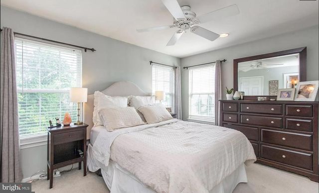 423 FORT HILL CIR, Fort Washington, PA 19034
