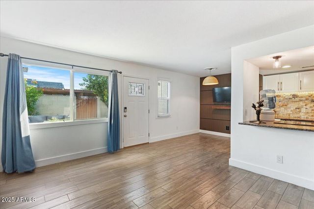 3212 W Royal Palm Road, Phoenix, AZ 85051