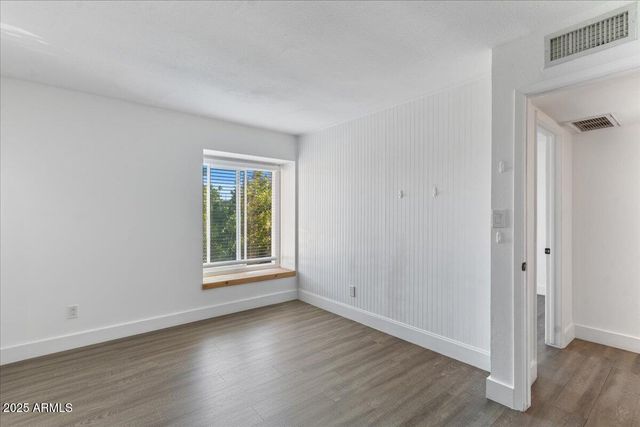 3212 W Royal Palm Road, Phoenix, AZ 85051