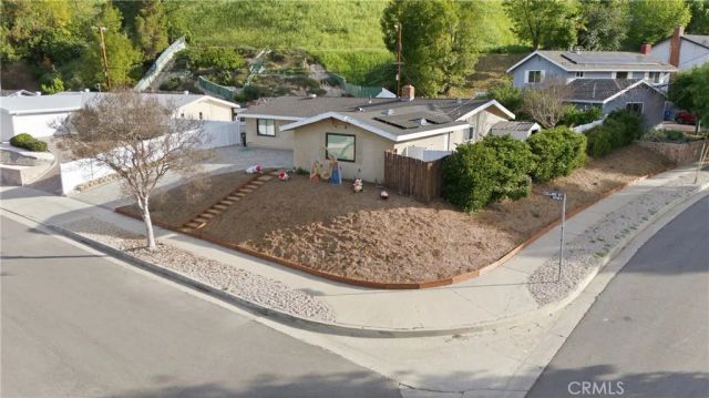 20703 Collins, Woodland Hills, CA 91367