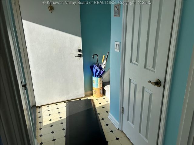 103 Saddlehorn Road, Charleston, WV 25314