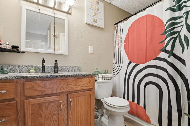 418 Garland Drive 238, Lake Jackson, TX 77566