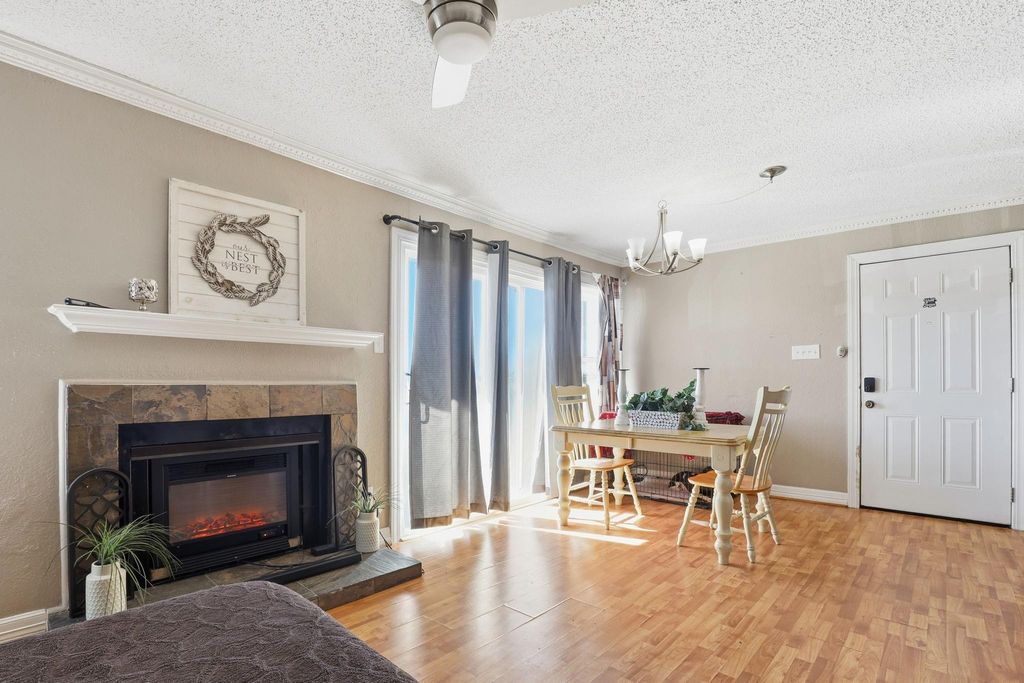 418 Garland Drive 238, Lake Jackson, TX 77566