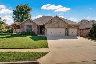5326 South Faust Avenue, Springfield, MO 65810