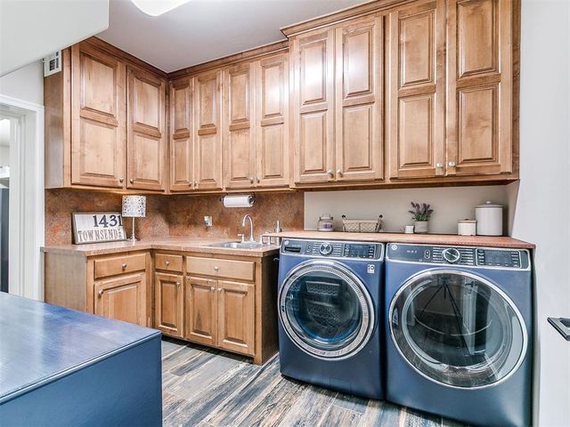 1431 Townsend Glen, Blanchard, OK 73010