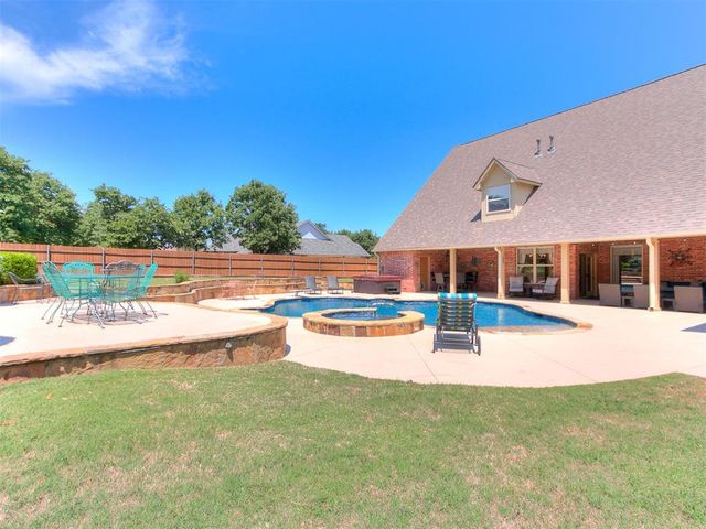1431 Townsend Glen, Blanchard, OK 73010