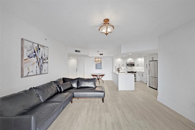 110 N Federal Highway 715, Fort Lauderdale, FL 33301