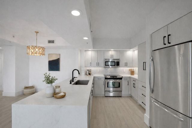 110 N Federal Highway 715, Fort Lauderdale, FL 33301