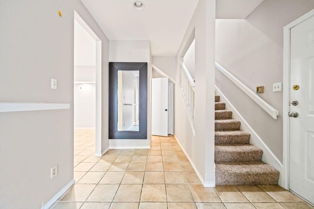 2023 Gentryside Drive 204, Houston, TX 77077