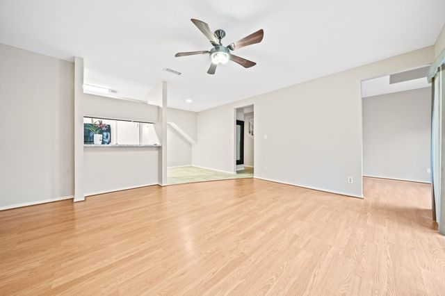 2023 Gentryside Drive 204, Houston, TX 77077