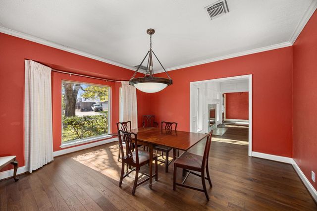 15742 Walkwood Drive, Houston, TX 77079