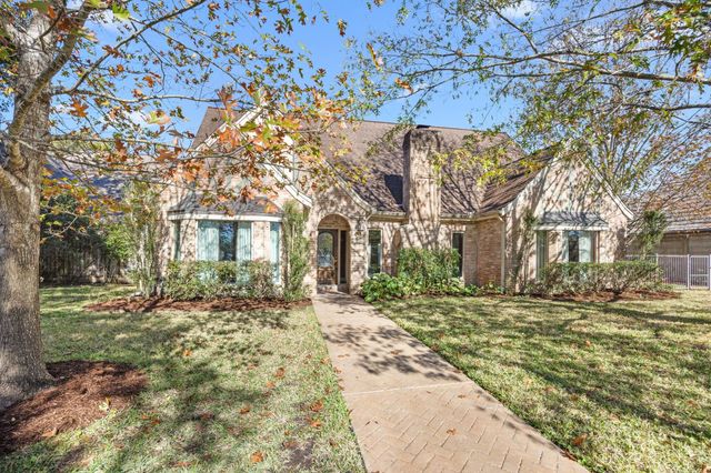 15742 Walkwood Drive, Houston, TX 77079