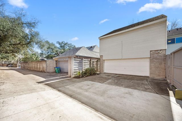 15742 Walkwood Drive, Houston, TX 77079