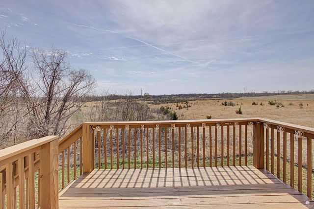 3111 Oakwood Drive, Junction City, KS 66441