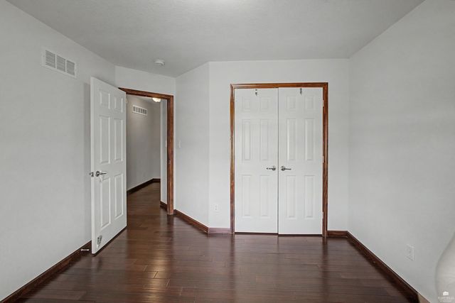 3111 Oakwood Drive, Junction City, KS 66441