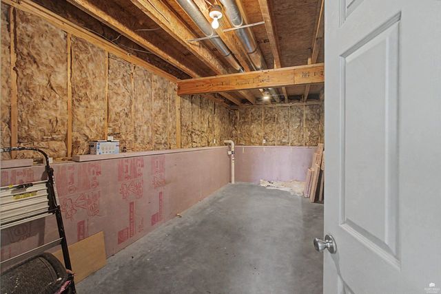 3111 Oakwood Drive, Junction City, KS 66441