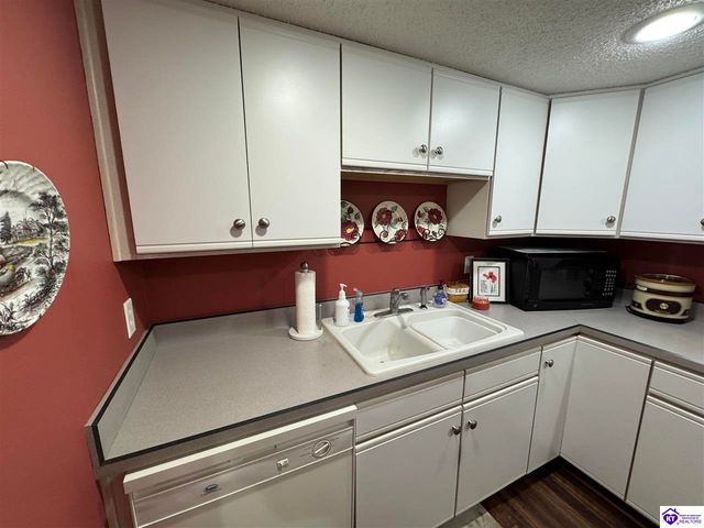 107 Freeman Green Drive, Elizabethtown, KY 42701