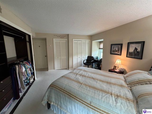 107 Freeman Green Drive, Elizabethtown, KY 42701