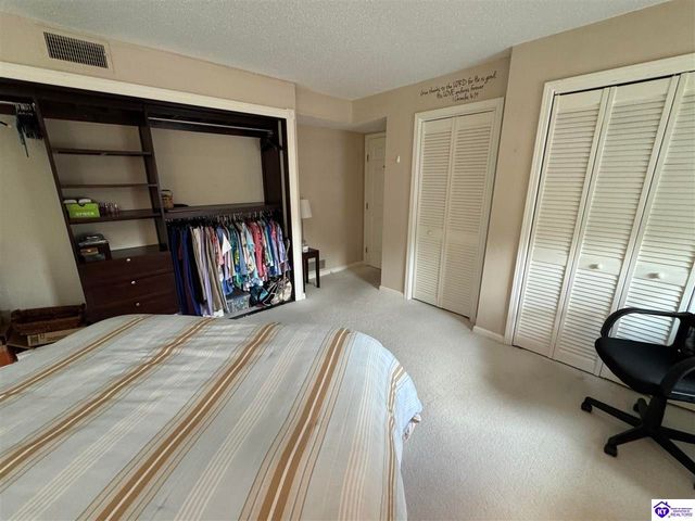 107 Freeman Green Drive, Elizabethtown, KY 42701