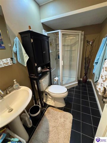 107 Freeman Green Drive, Elizabethtown, KY 42701