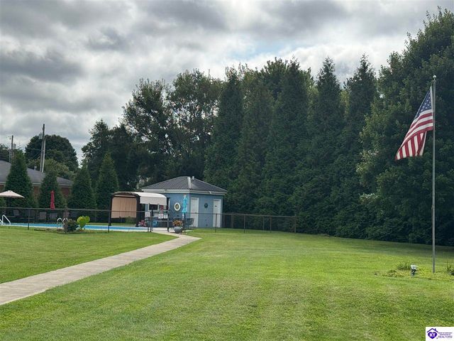 107 Freeman Green Drive, Elizabethtown, KY 42701